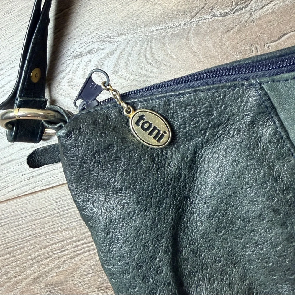 toni Vintage Black Leather Shoulder Bag Textured Panels Double Zippered Pockets